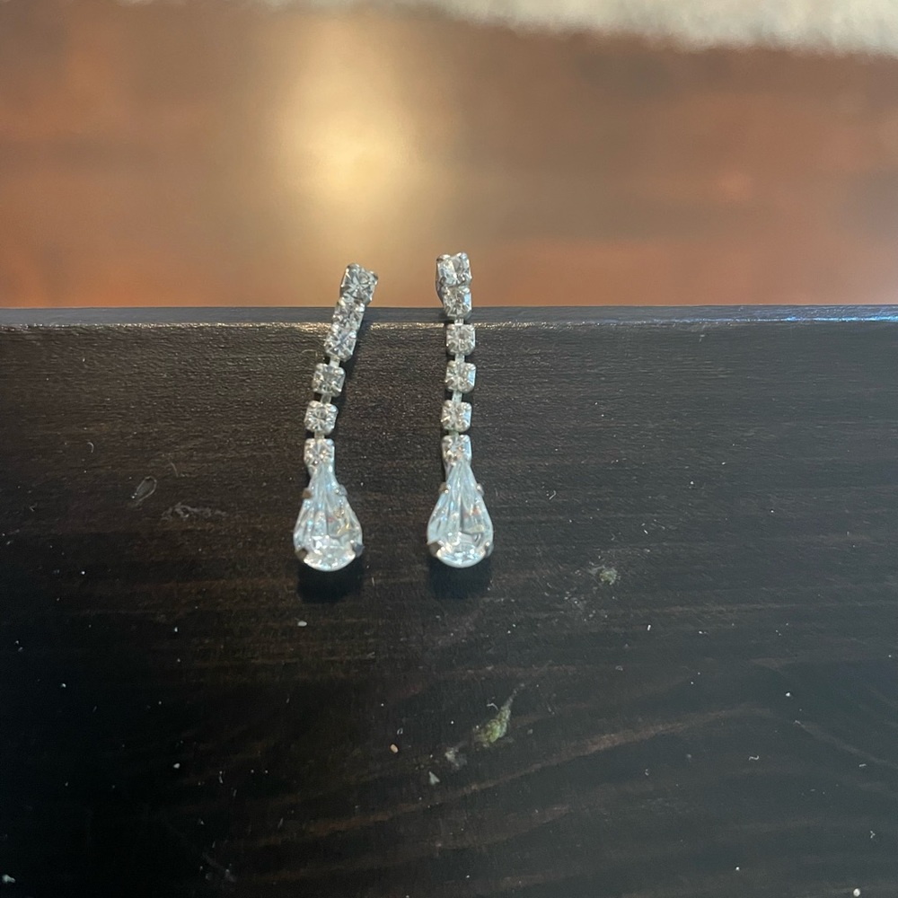 Assorted Earrings - image 3